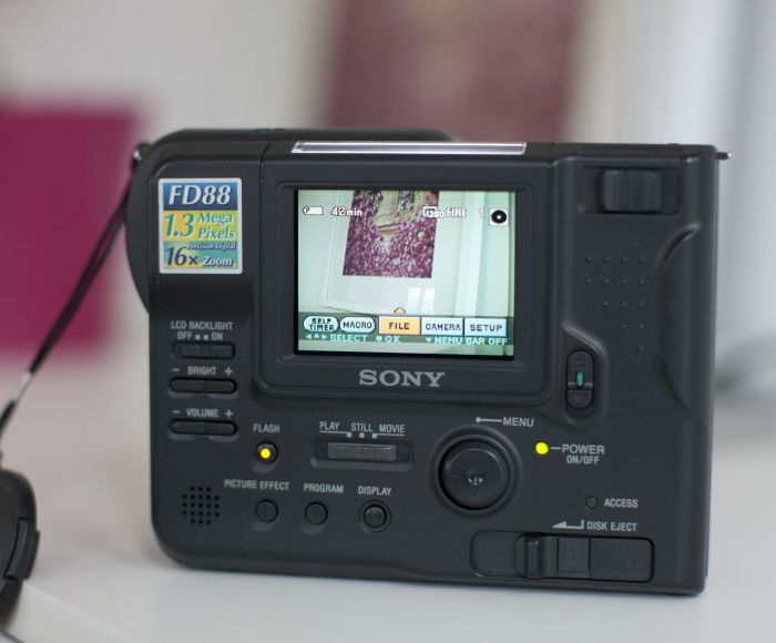   Sony Mavica   (7 )