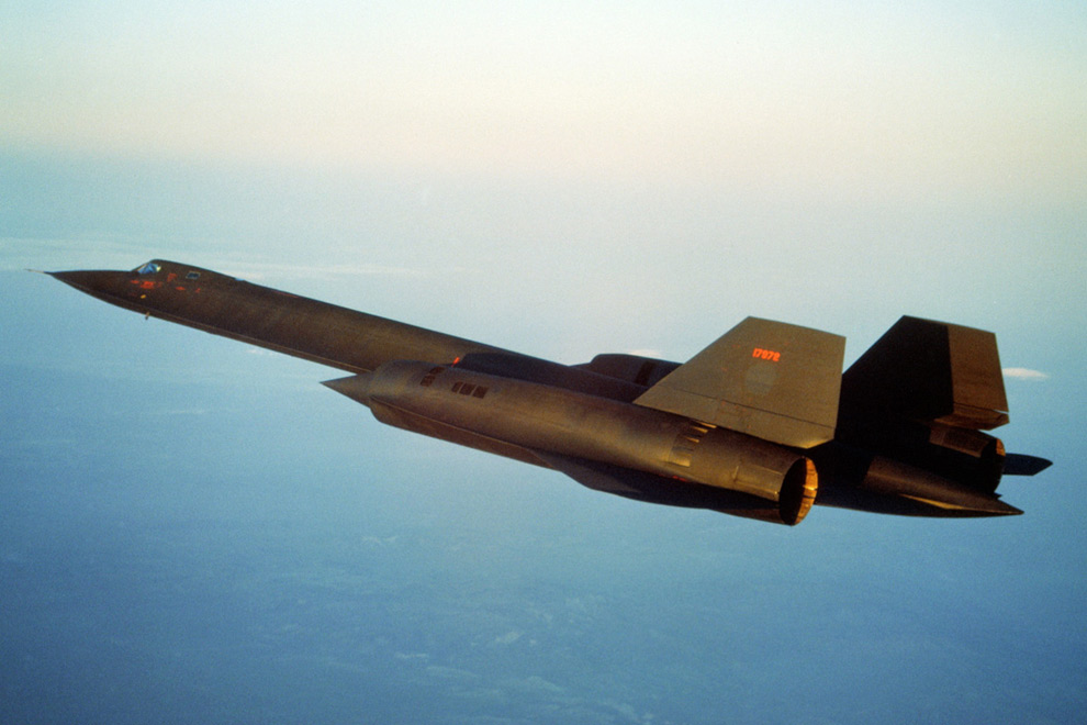 25    Lockheed SR-71,     