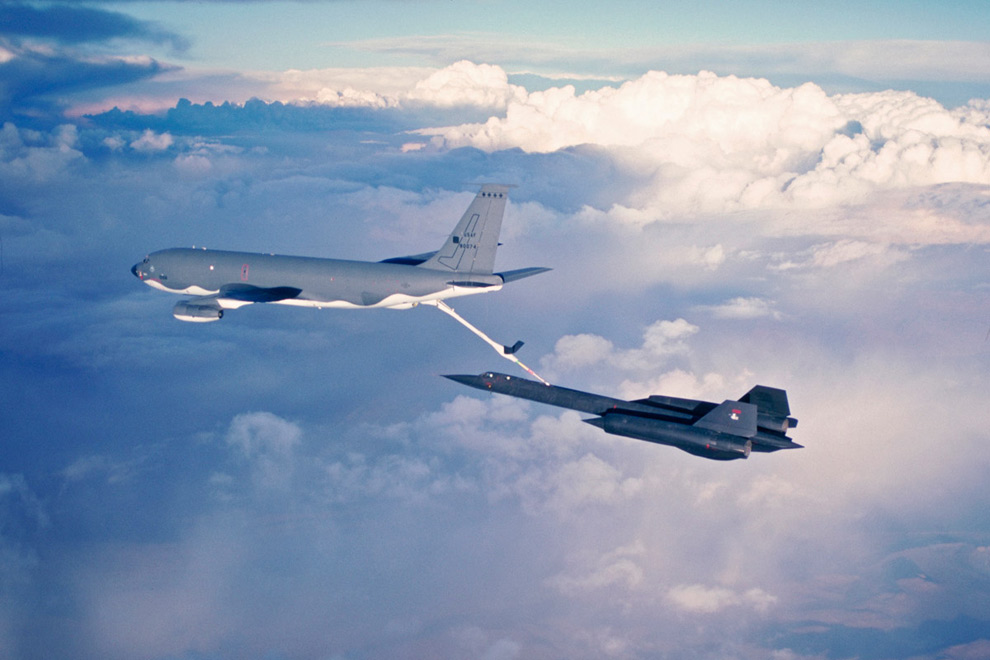 25    Lockheed SR-71,     