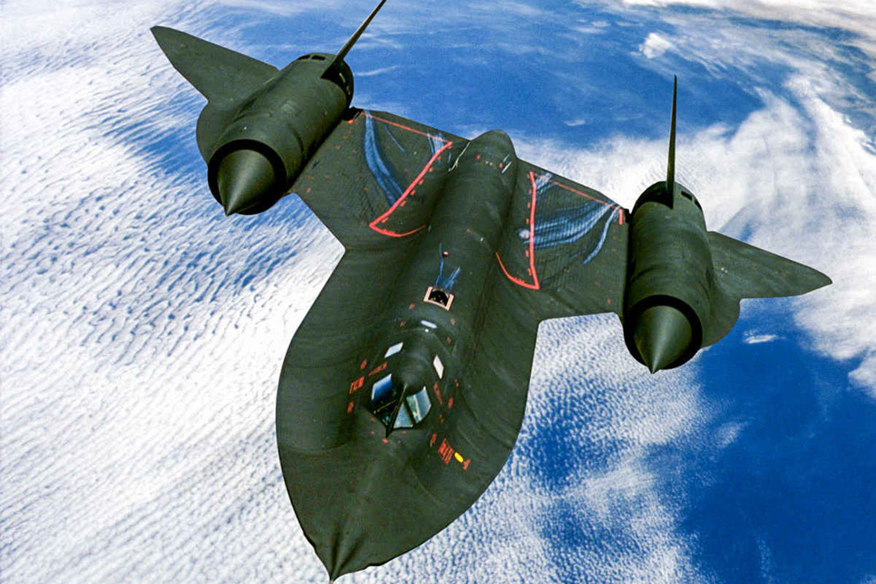 25    Lockheed SR-71,     