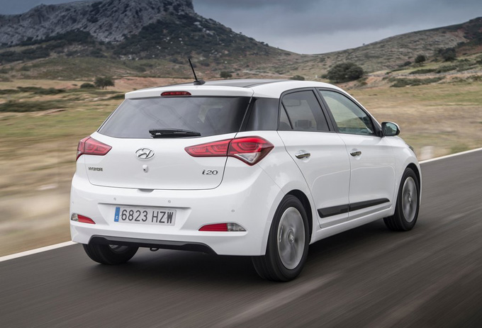 Hyundai i20 2015 (6 )