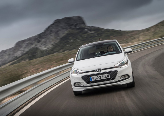 Hyundai i20 2015 (6 )