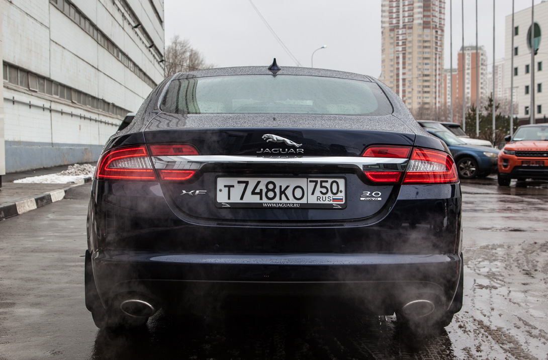 Тест-драйв Trendymen: Jaguar XF (13 фото)
