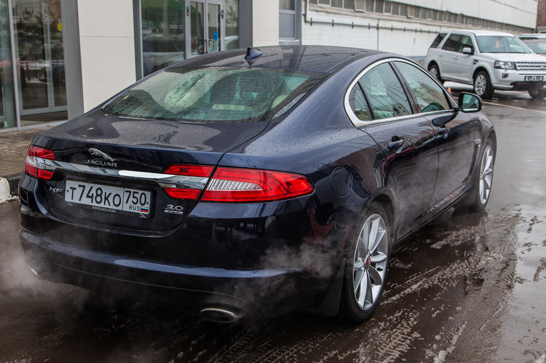 Тест-драйв Trendymen: Jaguar XF (13 фото)