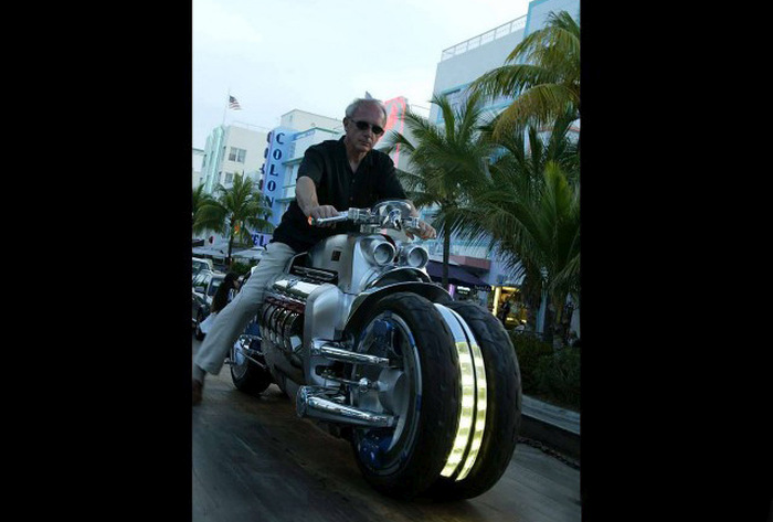 Dodge Tomahawk -      (18 )