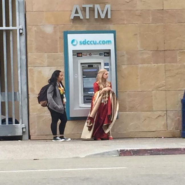    Comic-Con 2015.     (28 )