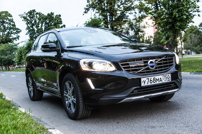 - Volvo XC60 (11 )