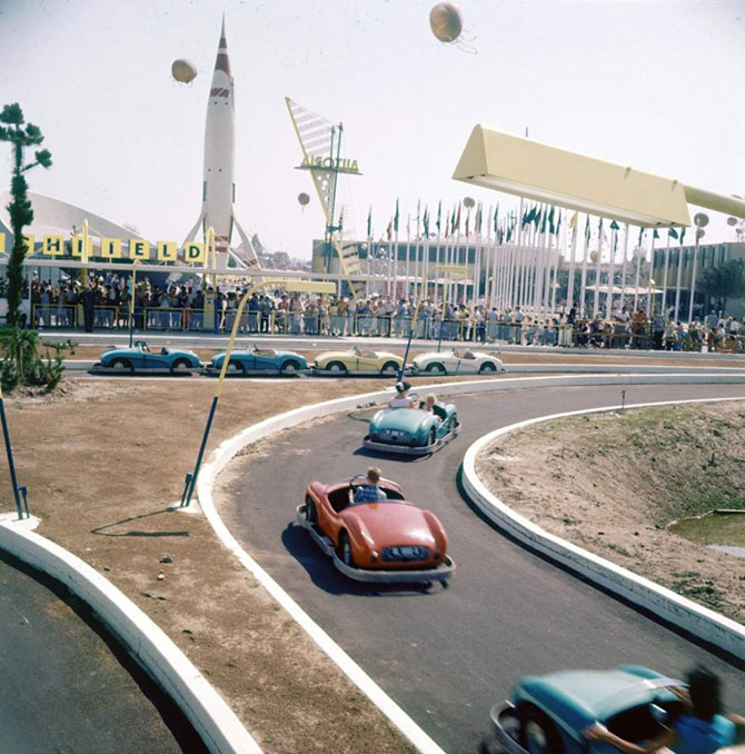 Открытие «Диснейленда» в 1955 году (15 фото)