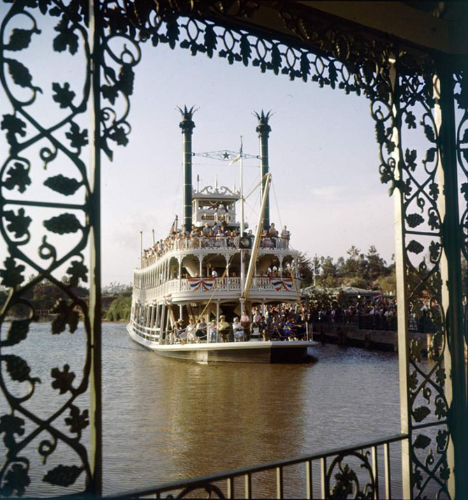 Открытие «Диснейленда» в 1955 году (15 фото)