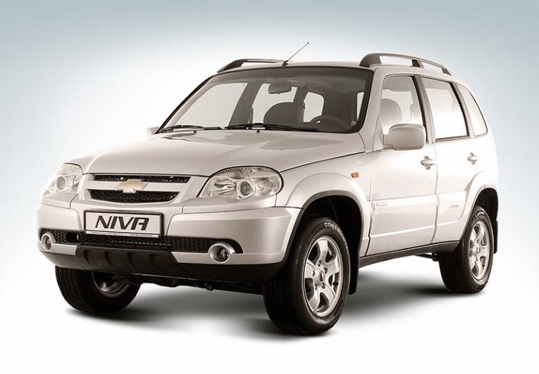  Chevrolet Niva.     (8 )