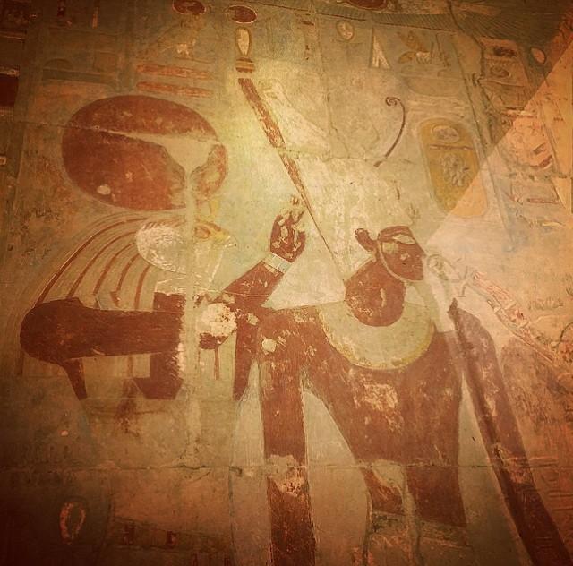 Фотографии, из-за которых можно оказаться в тюрьме (19 фото)