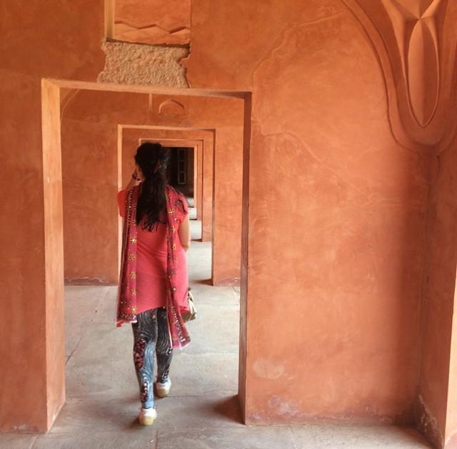 Фотографии, из-за которых можно оказаться в тюрьме (19 фото)