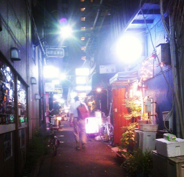 Фотографии, из-за которых можно оказаться в тюрьме (19 фото)