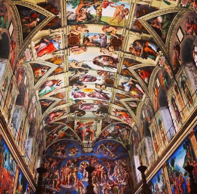 Фотографии, из-за которых можно оказаться в тюрьме (19 фото)