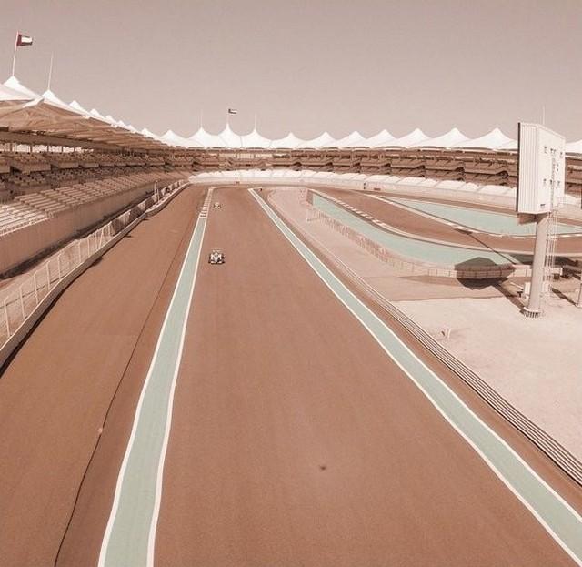 Фотографии, из-за которых можно оказаться в тюрьме (19 фото)