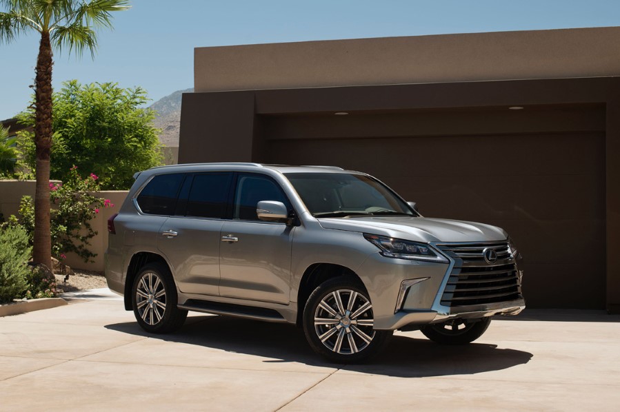 Lexus LX:     (9 )