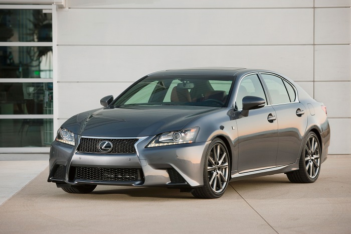 Lexus GS:        (7 ) 