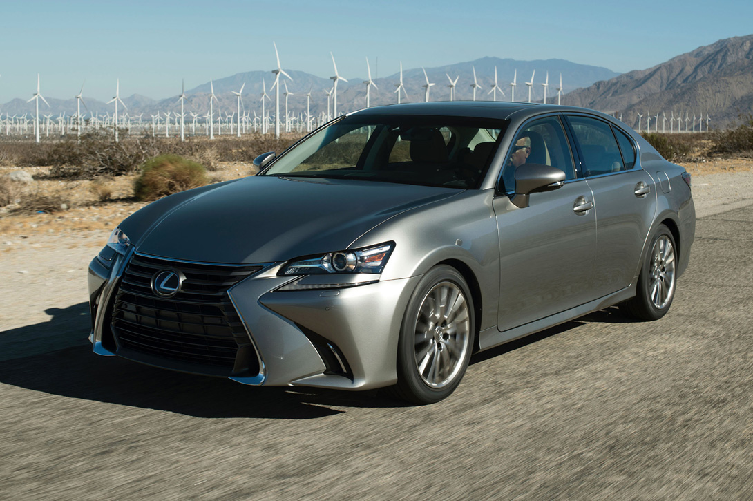 Lexus GS:        (7 ) 
