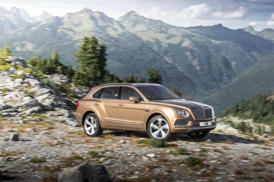 Показан самый крутой внедорожник в мире Bentley Bentayga (20 фото)