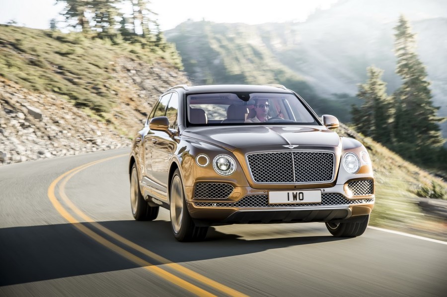 Показан самый крутой внедорожник в мире Bentley Bentayga (20 фото)