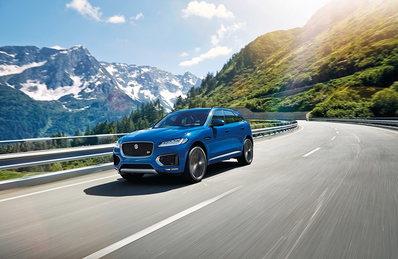 Jaguar F-Pace: практичность в шкуре экстрима или наоборот? (7 фото)