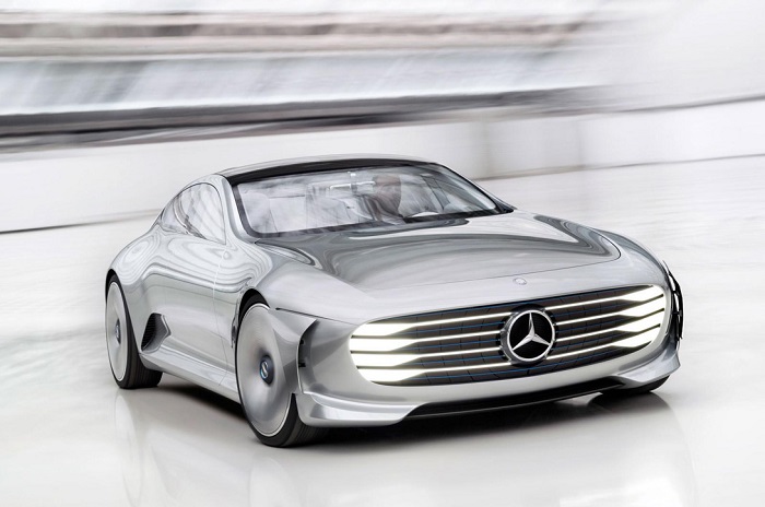 Mercedes-Benz IAA:     (6  + )