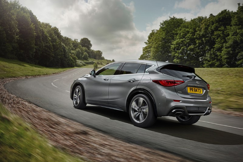 Infiniti Q30:    A-Class  ,   (5  + )