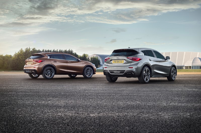 Infiniti Q30:    A-Class  ,   (5  + )