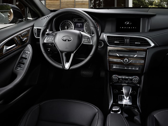 Infiniti Q30:    A-Class  ,   (5  + )
