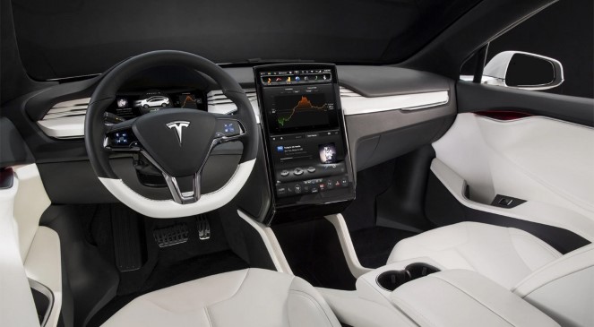 Model X: новый электромобиль Tesla убавил градус тестостерона (10 фото)