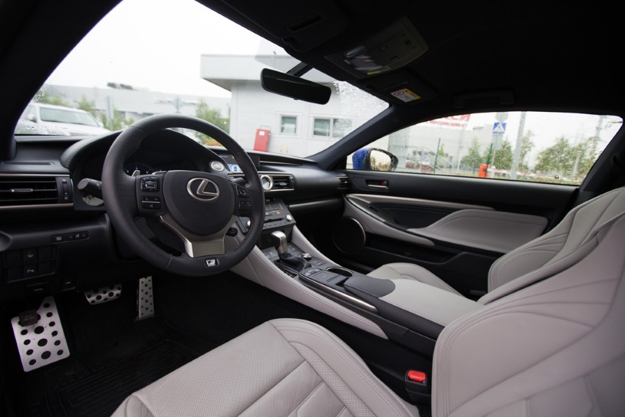 - Lexus RC (9 )