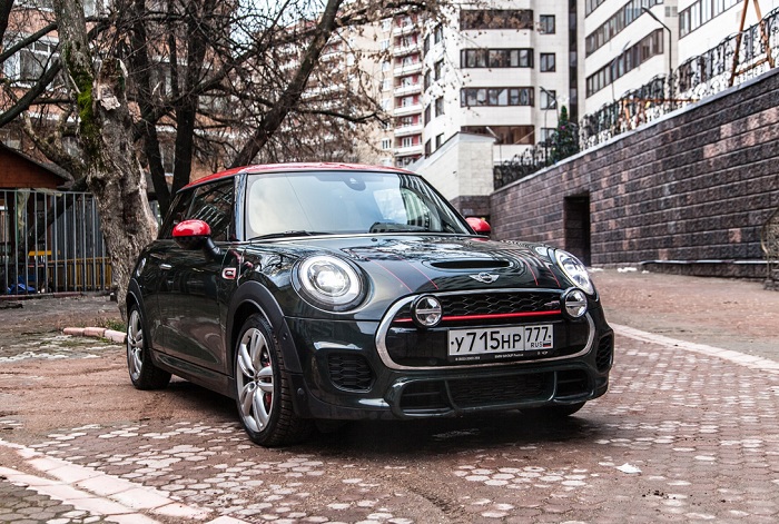 - MINI John Cooper Works (9 )