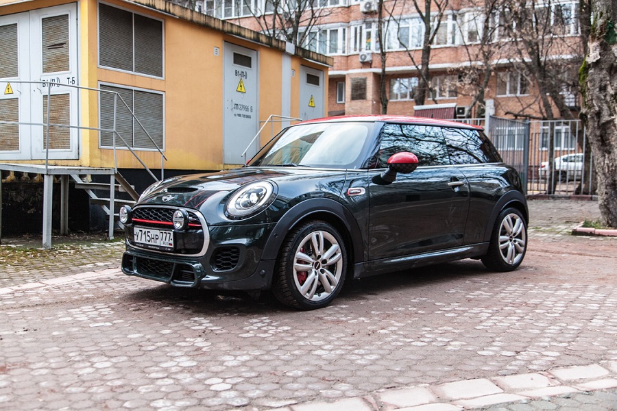 - MINI John Cooper Works (9 )