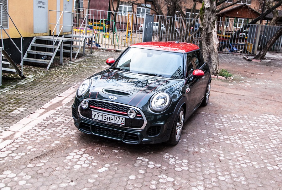 - MINI John Cooper Works (9 )