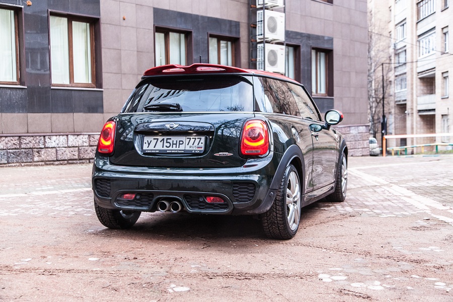 - MINI John Cooper Works (9 )