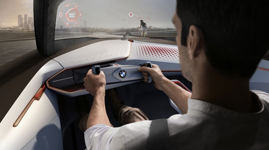 BMW  Vision Next 100:      100  (9  + )
