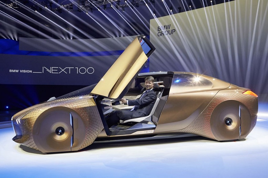 BMW  Vision Next 100:      100  (9  + )