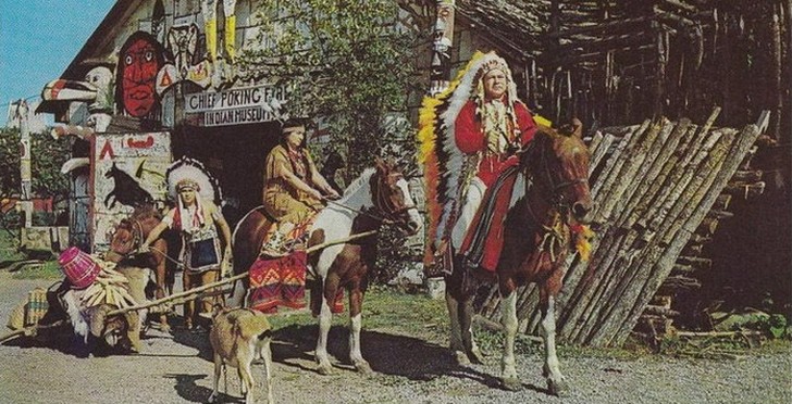Как советский летчик стал вождем индейского племени: загадка судьбы (6 фото)