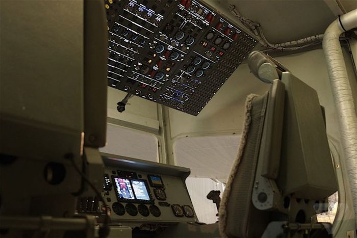      Airlander 10     (19 )