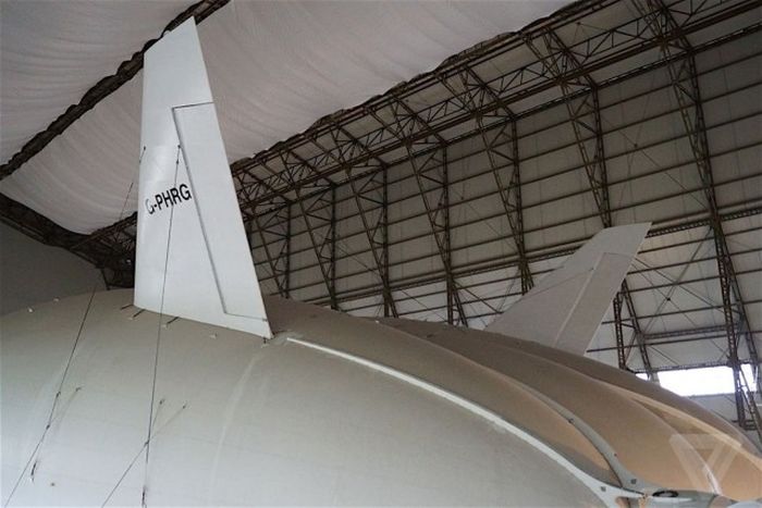      Airlander 10     (19 )