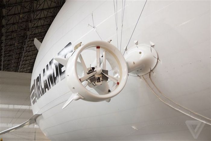      Airlander 10     (19 )