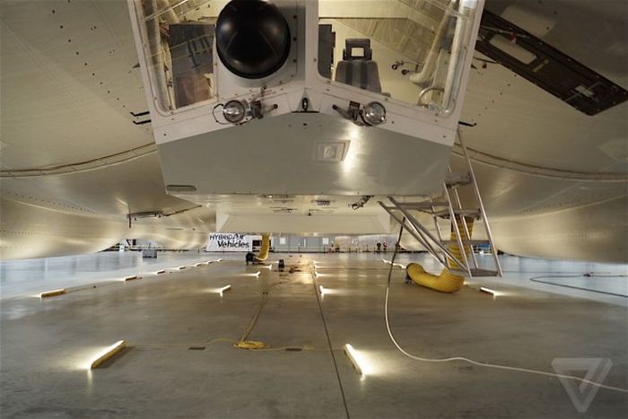      Airlander 10     (19 )