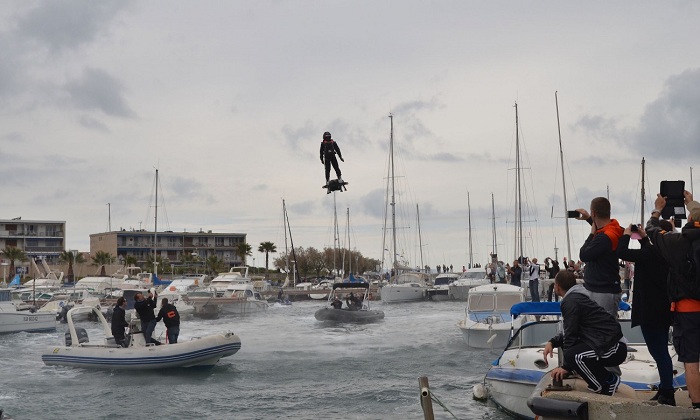  Flyboard Air      (2  + 2 )