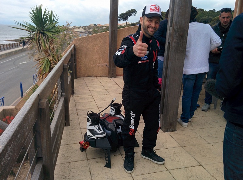  Flyboard Air      (2  + 2 )