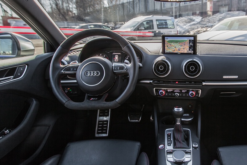 Audi RS3: тест-драйв (5 фото)