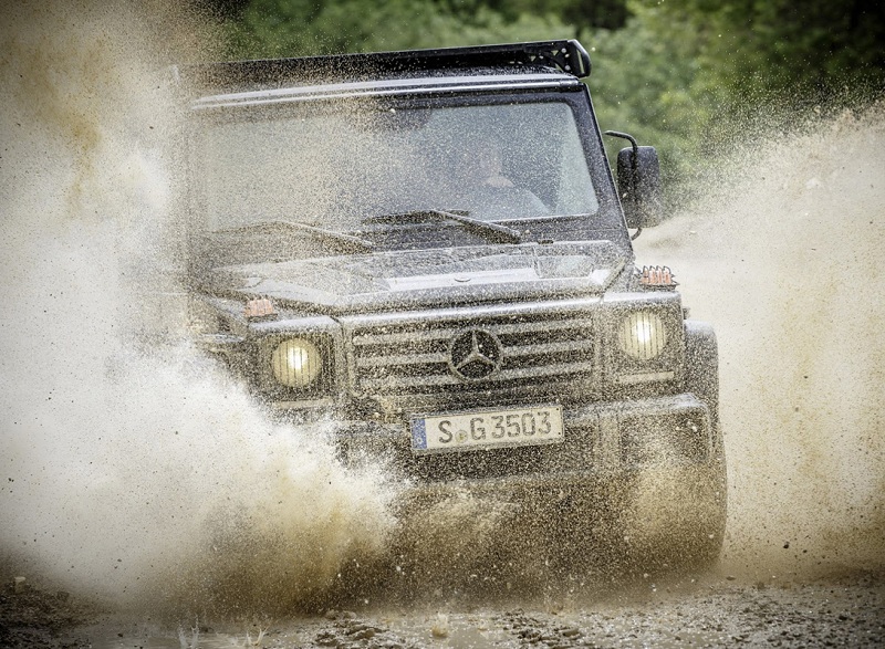 Mercedes-Benz G350d:   (16 )