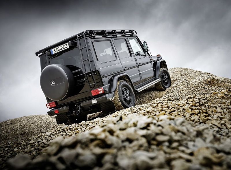 Mercedes-Benz G350d:   (16 )