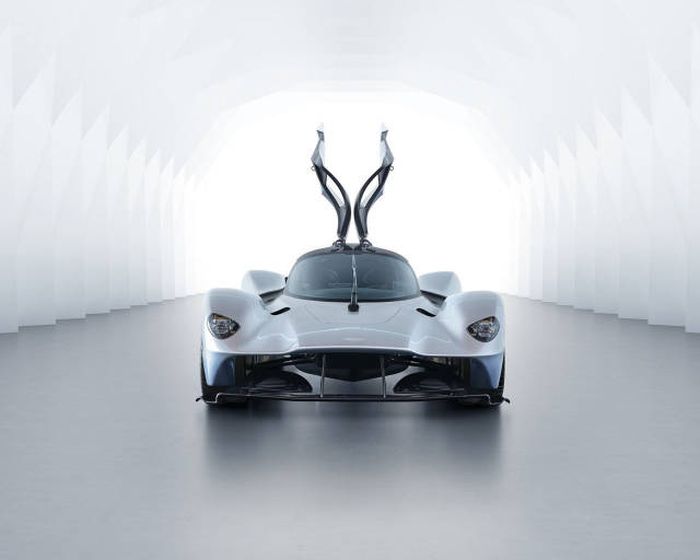 Aston Martin     Valkyrie (9 )