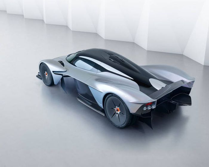 Aston Martin     Valkyrie (9 )