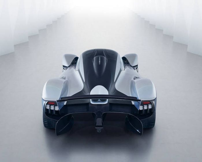 Aston Martin     Valkyrie (9 )